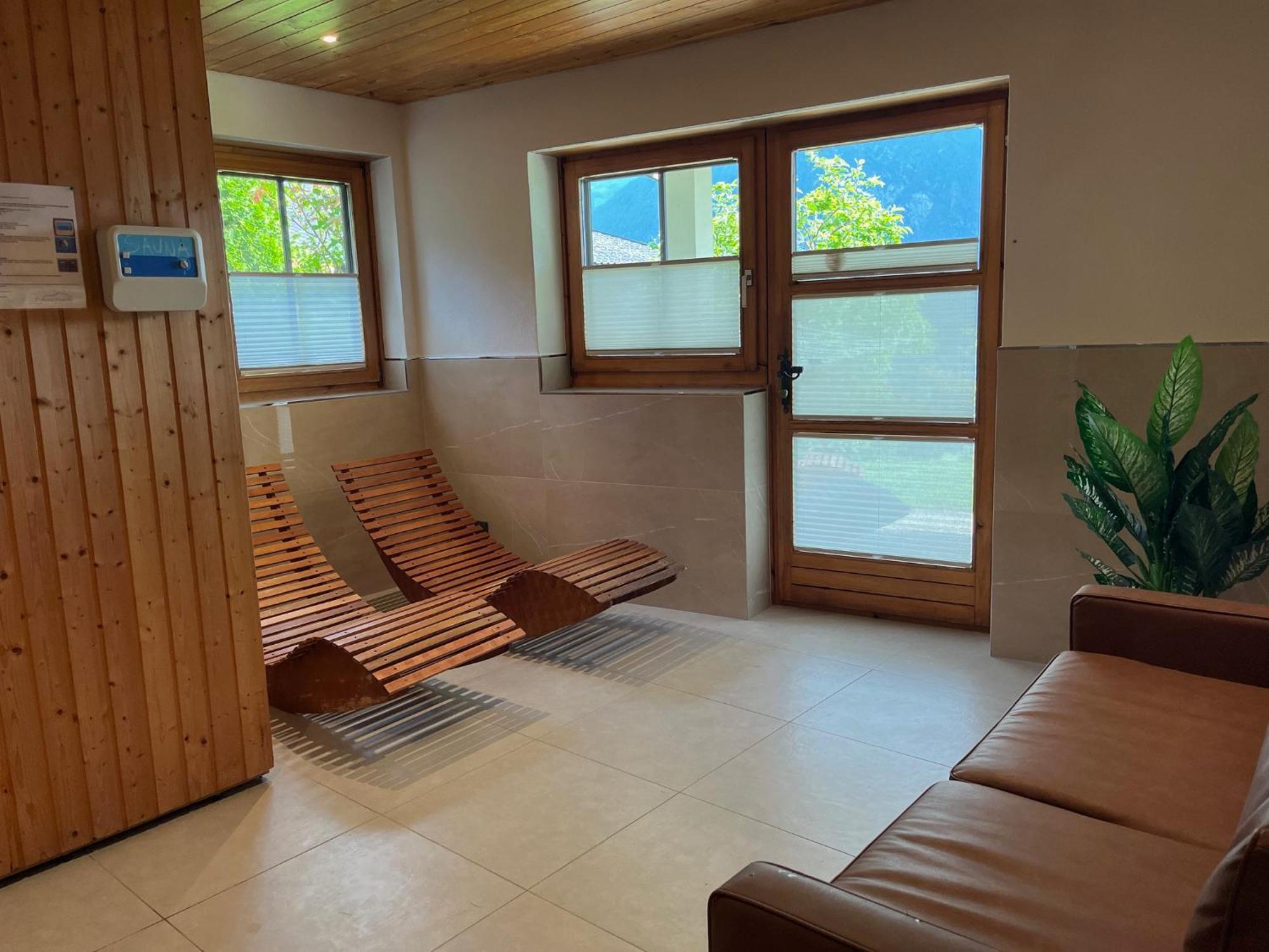 Sun Apartments - With Dolomiten Panorama Лиенц Екстериор снимка